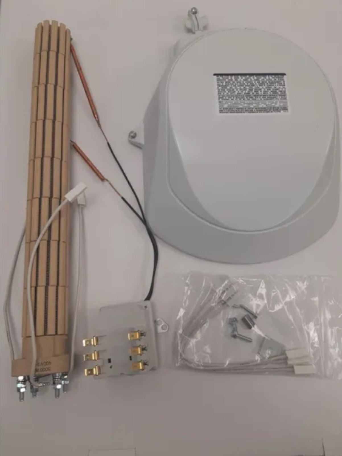 2756 Kit Tri 400V universel pour chauffe-eau Chauffeo Plus VM 200L et VS – Image 1